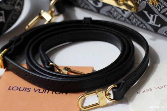 WIS PETITE LOUIS 1854 MALLE SINCE VUITTON 1121